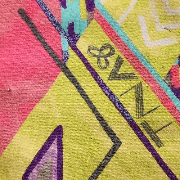 TNA hoodie - Picture 8 of 8